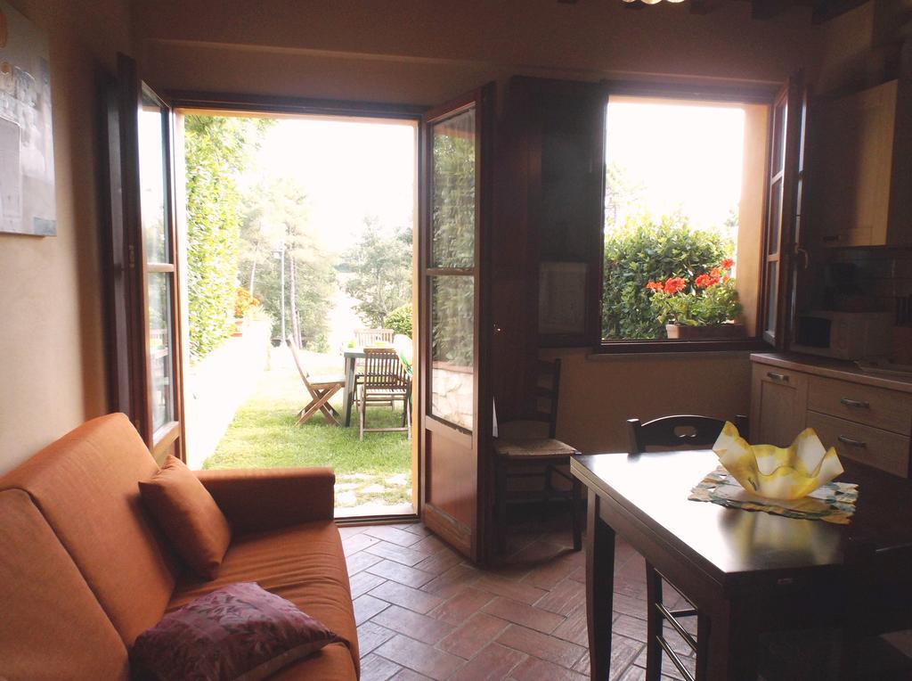Apartments Borgo Toscano Gambassi Terme Room photo